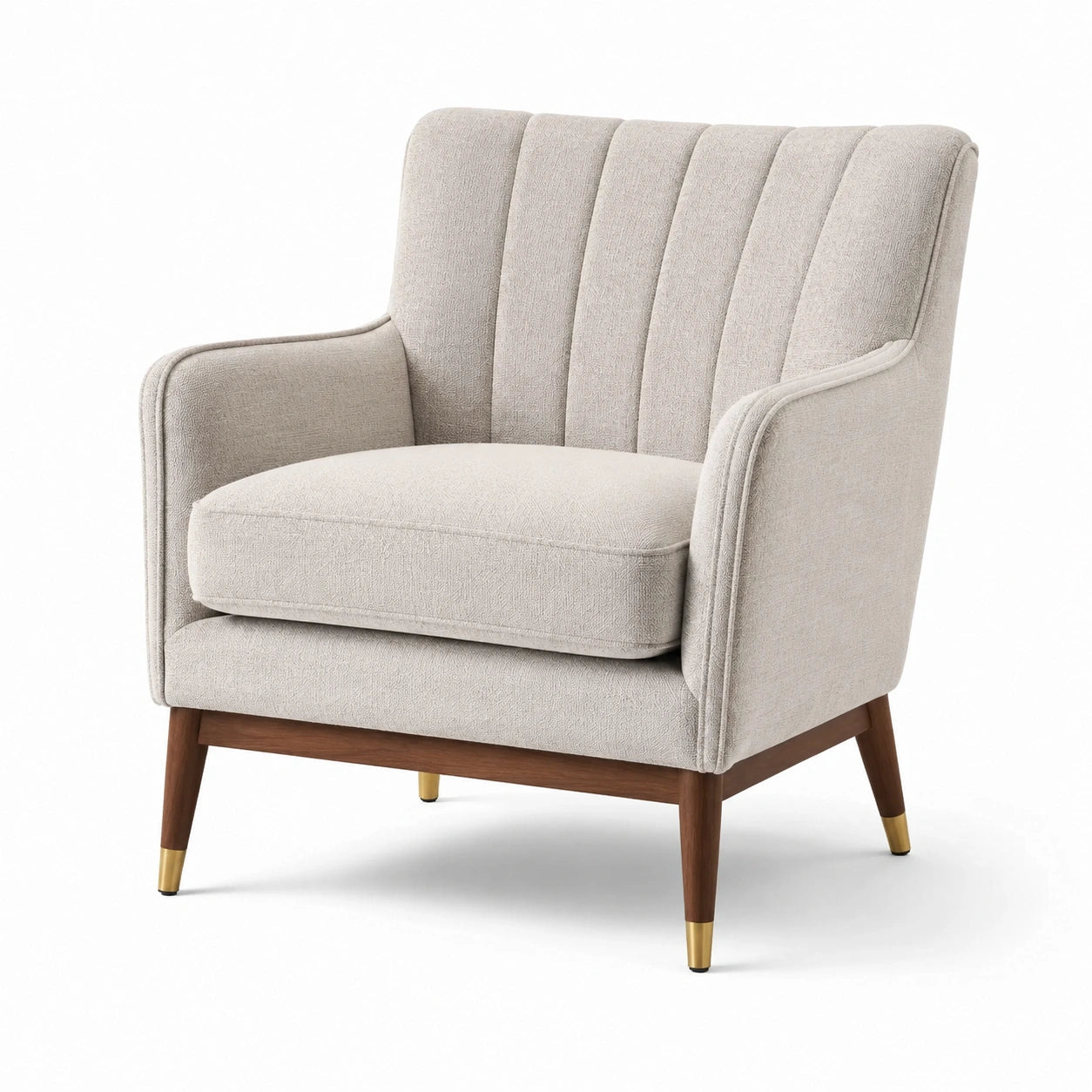Poltrona in tessuto beige con gambe in legno